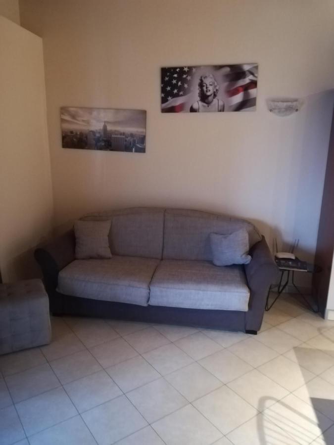 Casa Lorena Ντεζεντσάνο ντελ Γκάρντα Εξωτερικό φωτογραφία