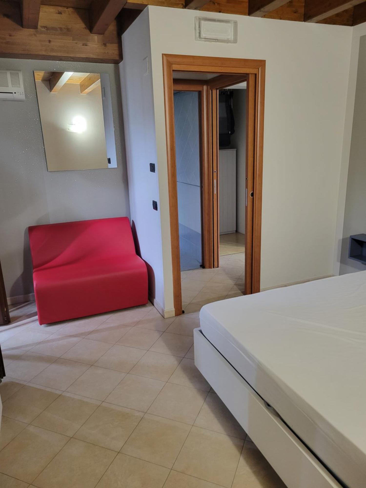 Casa Lorena Ντεζεντσάνο ντελ Γκάρντα Εξωτερικό φωτογραφία