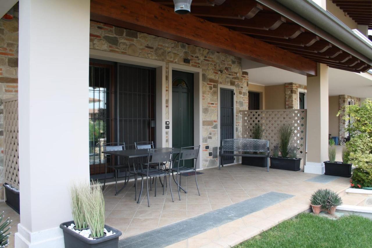 Casa Lorena Ντεζεντσάνο ντελ Γκάρντα Εξωτερικό φωτογραφία